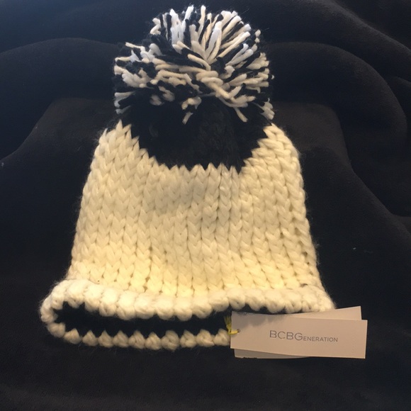 NWT BCBGeneration Warm Knit Winter Hat - Picture 2 of 8